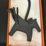 エルメス　ロデオチャーム　W刻印